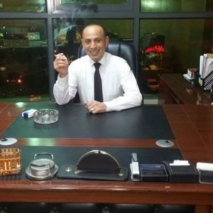 Meet your Posher, Moe